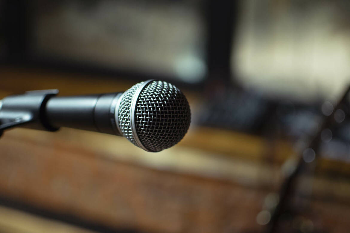 vocal-microphone-2022-01-22-18-44-53-utc.jpg